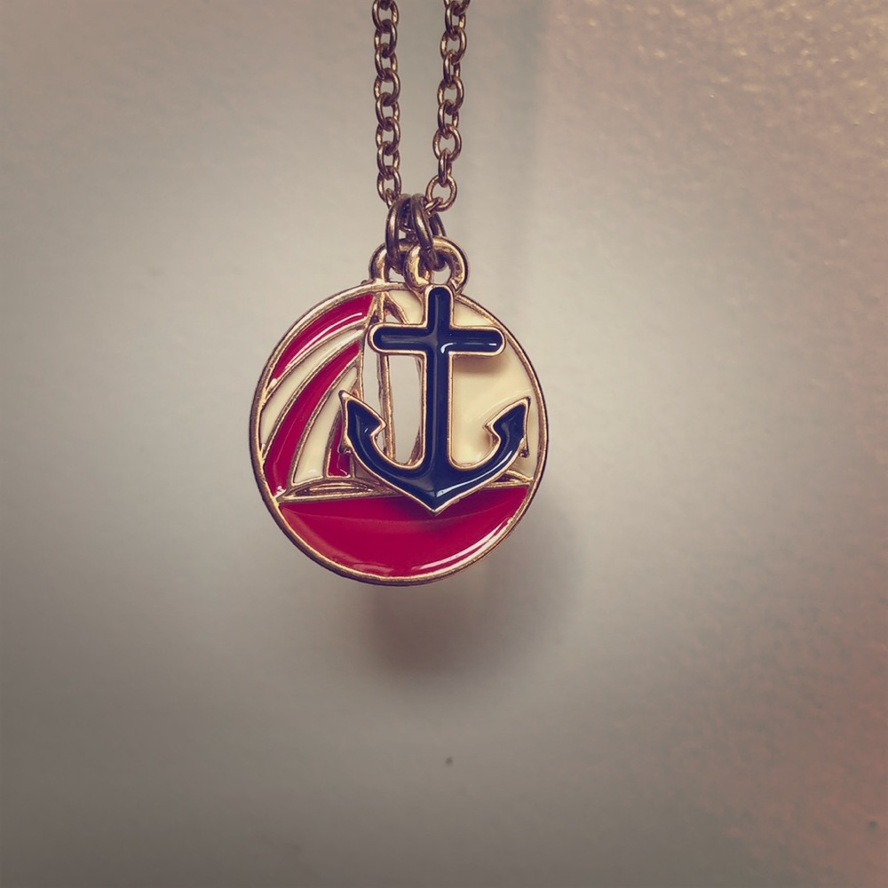Long chain anchor necklace